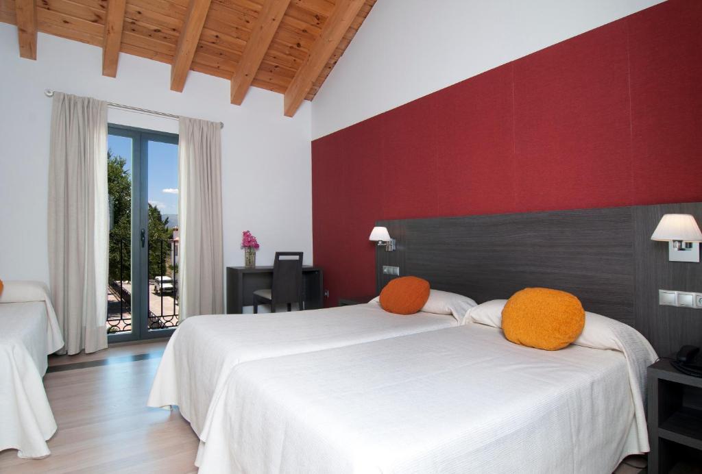 Amalurra Granada Hotel Caparacena Room photo