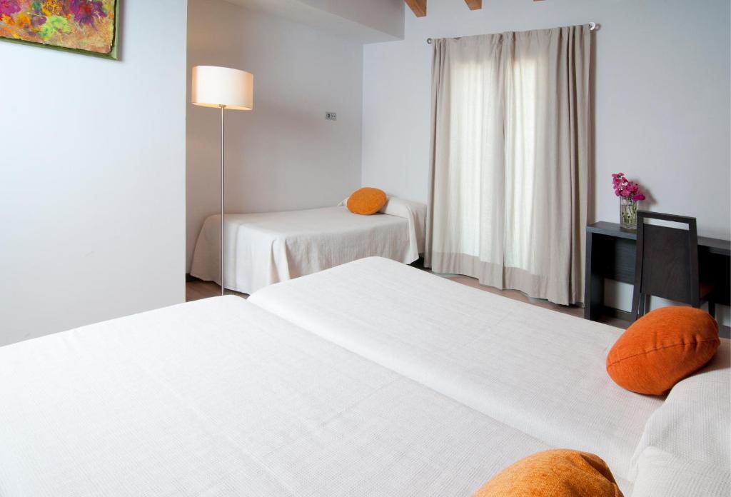 Amalurra Granada Hotel Caparacena Room photo