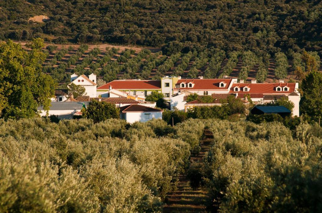 Amalurra Granada Hotel Caparacena Exterior photo