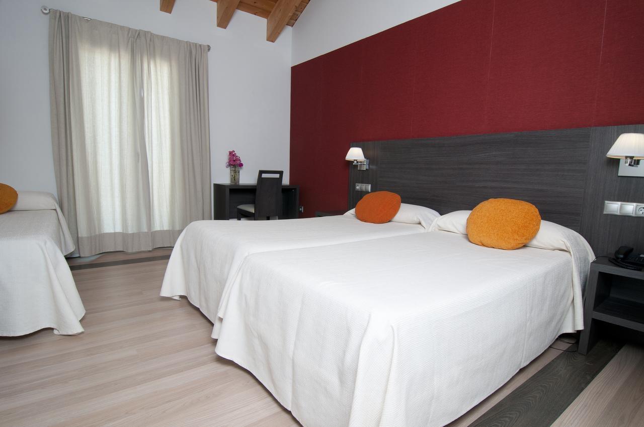 Amalurra Granada Hotel Caparacena Exterior photo