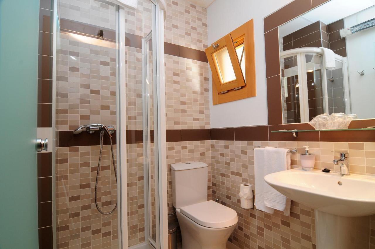 Amalurra Granada Hotel Caparacena Room photo